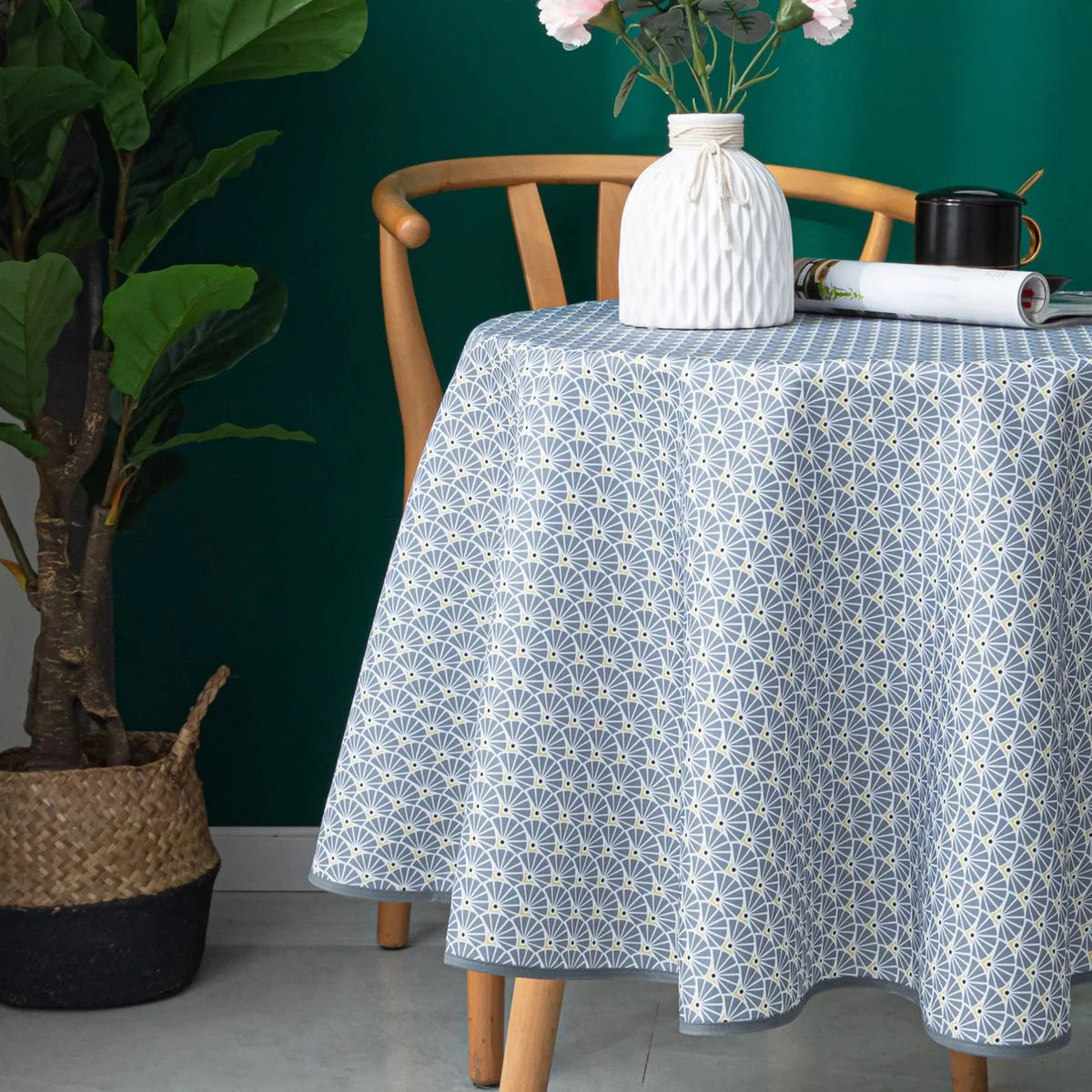 Nappe ronde moderne grise